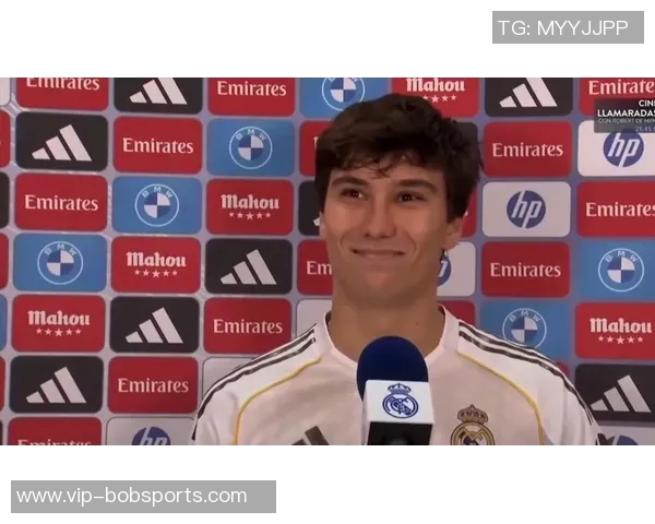 纪念大罗首秀23周年皇马官网致敬历史最佳前锋之一