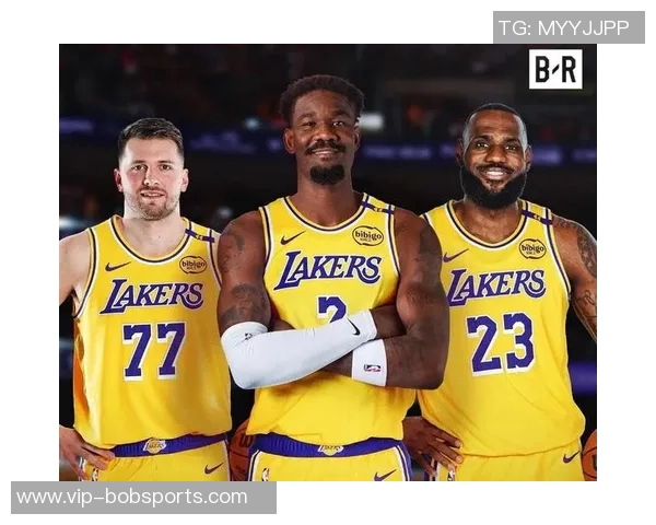 湖人内线失守艾顿海斯缺阵篮板惨败开拓者净负15个