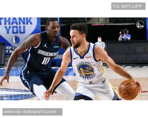 克尼佩尔上半场表现惊艳四号秀10中6三分5中3轻松砍下17分4板2助